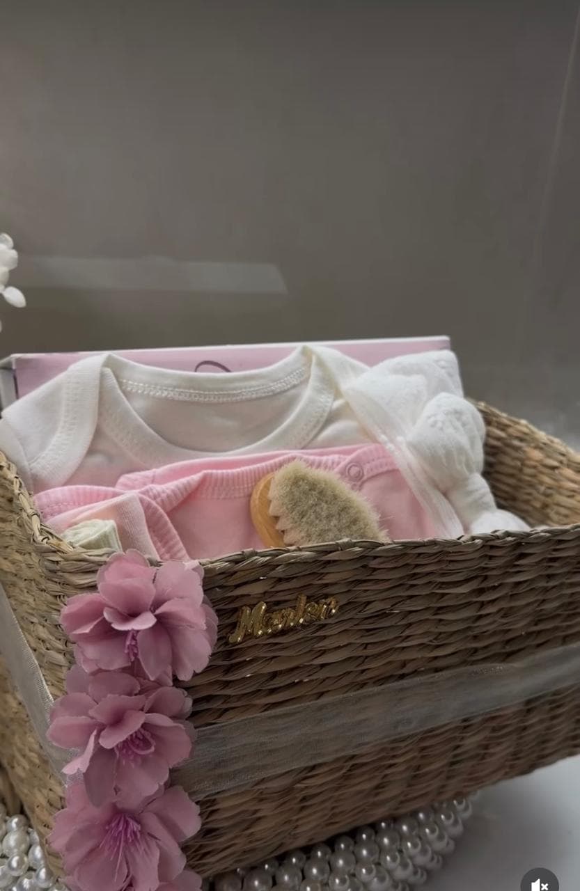 Shportë Rozë & Ari - Baby Gifts Albania