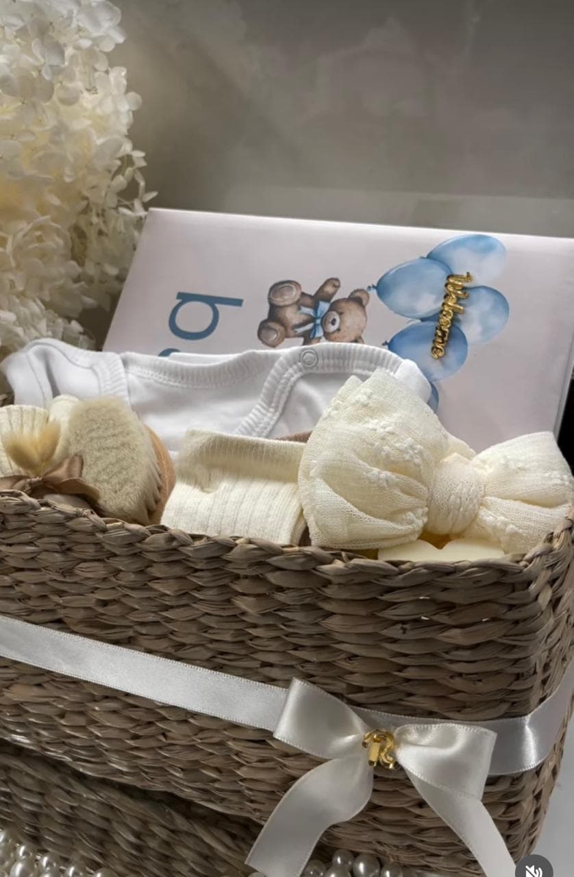 Shportë artizanale dhuratë bebë - Baby Gifts Albania